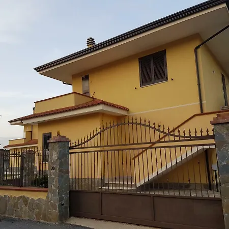 Bed and breakfast B.& B. Parco Dei Prati Albanella